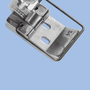 DOUBLE-NEEDLE PRESSER FOOT