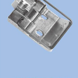 DOUBLE-NEEDLE PRESSER FOOT